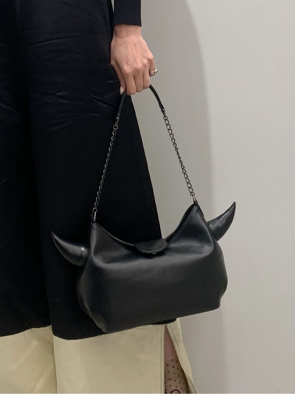 Kさんの「HIROKO HAYASHI｜【WEB・銀座店限定】LEO CORNA（レオ コルナ）ショルダーバッグ」を使ったコーディネート