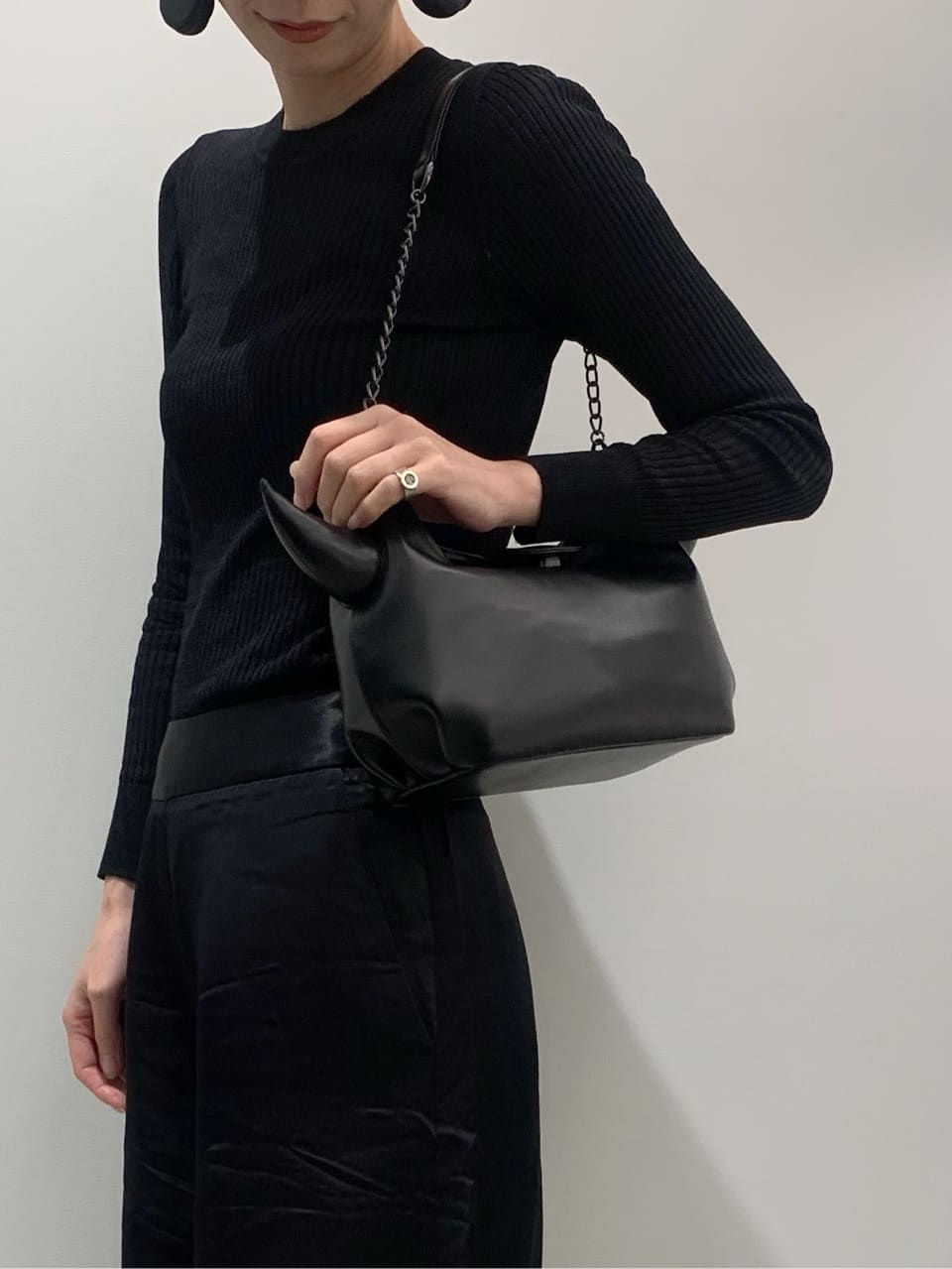 Kさんの「HIROKO HAYASHI｜【WEB・銀座店限定】LEO CORNA（レオ コルナ）ショルダーバッグ」を使ったコーディネート