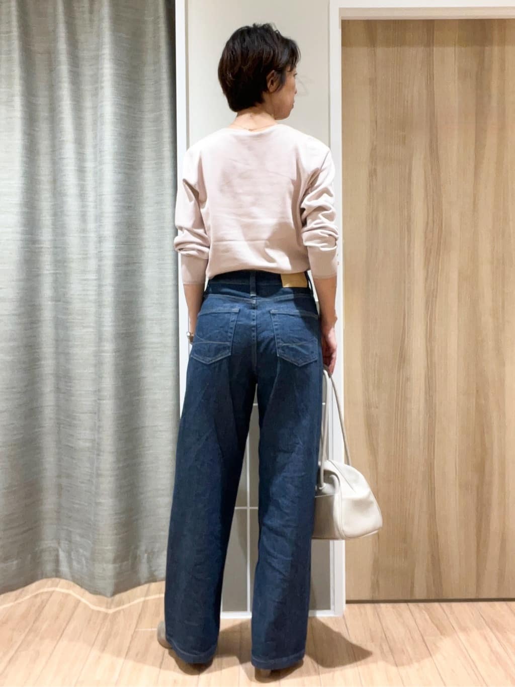 ヨッコさんの「grove｜【SOMETHING&times;grove別注】LISAWIDE DENIM PANTS」を使ったコーディネート