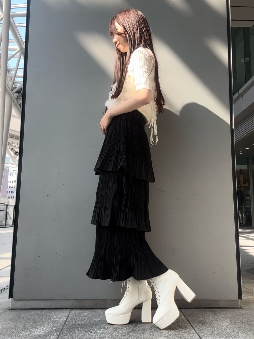 airiさんの「ESPERANZA｜【ラク盛り／ショートブーツ】リピーター続出／脚長美脚　厚底レースアップブーツ」を使ったコーディネート
