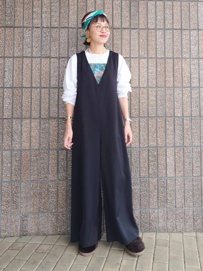 MUTSUKOさんの「UNTITLED｜【古畑星夏さん着用】トルソープリントスカーフ」を使ったコーディネート