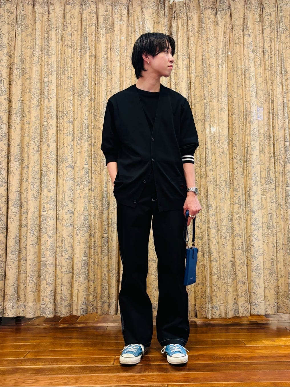kaminaga さんの「DRESSTERIOR｜【Safari5月号掲載】イタリアレザースマホショルダーバッグ」を使ったコーディネート