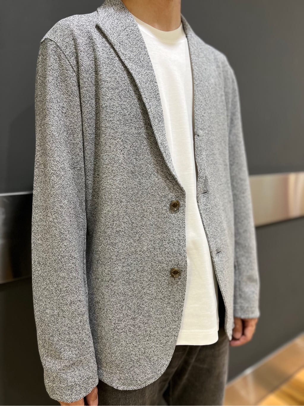 yutoさんの「TAKEO KIKUCHI｜【モンスターストレッチ】日本製 ウォッシュド デニムパンツ」を使ったコーディネート