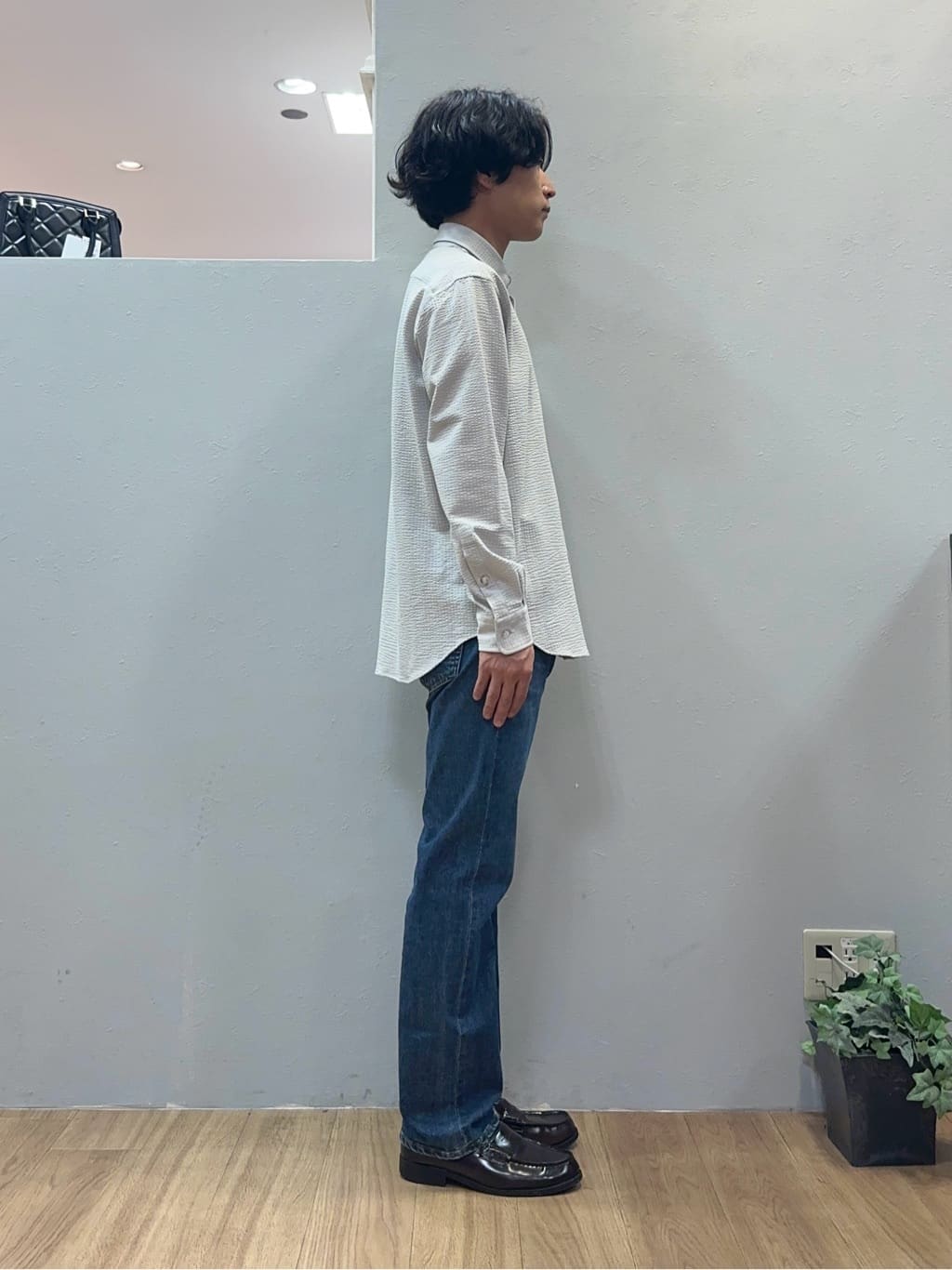 Uさんの「TAKEO KIKUCHI｜【抗菌防臭/シーズンレス】シアサッカー ジャージシャツ」を使ったコーディネート