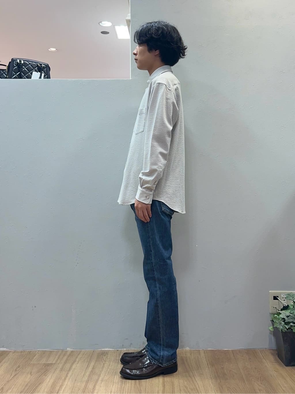 Uさんの「TAKEO KIKUCHI｜【抗菌防臭/シーズンレス】シアサッカー ジャージシャツ」を使ったコーディネート