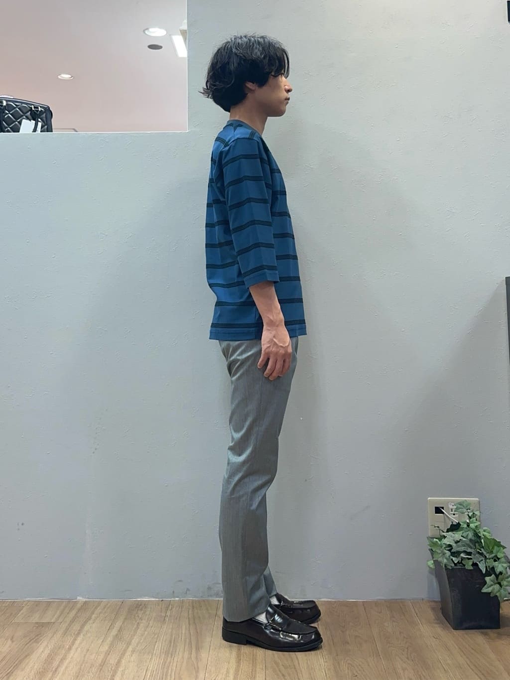 Uさんの「TAKEO KIKUCHI｜【全7サイズ&times;8色展開！】トップマルチヘリンボン パンツ」を使ったコーディネート