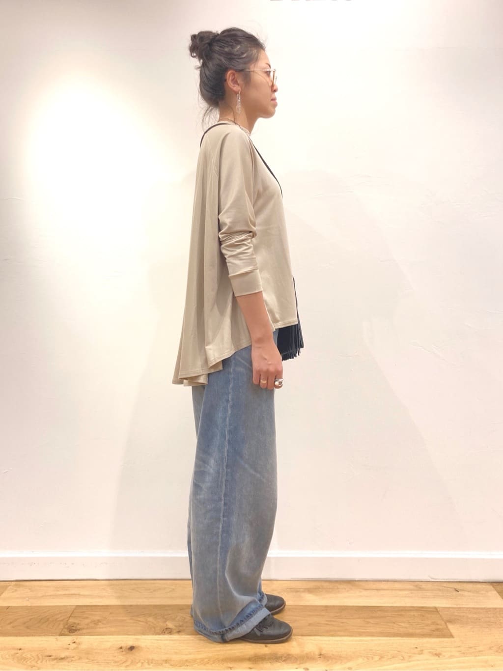 Harukaさんの「DRESSTERIOR｜ヴィンテージ加工ワイドデニムパンツ」を使ったコーディネート