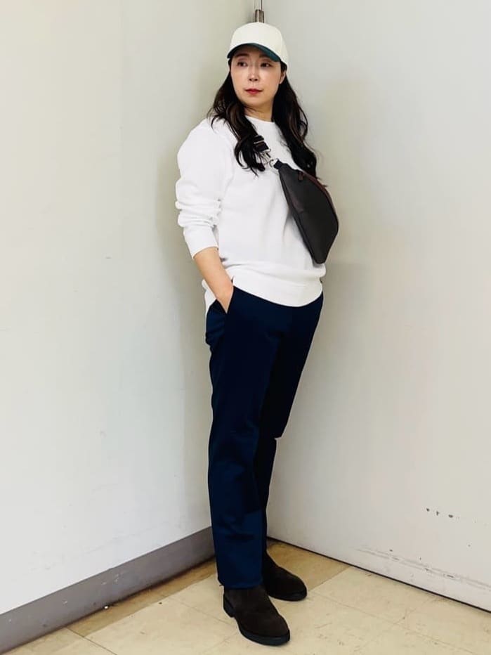 iwさんの「TAKEO KIKUCHI｜【オフィスカジュアル対応】ドレス チノパンツ」を使ったコーディネート