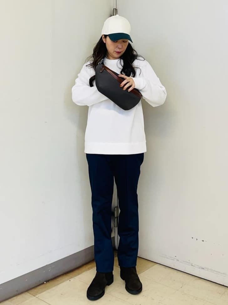 iwさんの「TAKEO KIKUCHI｜【オフィスカジュアル対応】ドレス チノパンツ」を使ったコーディネート
