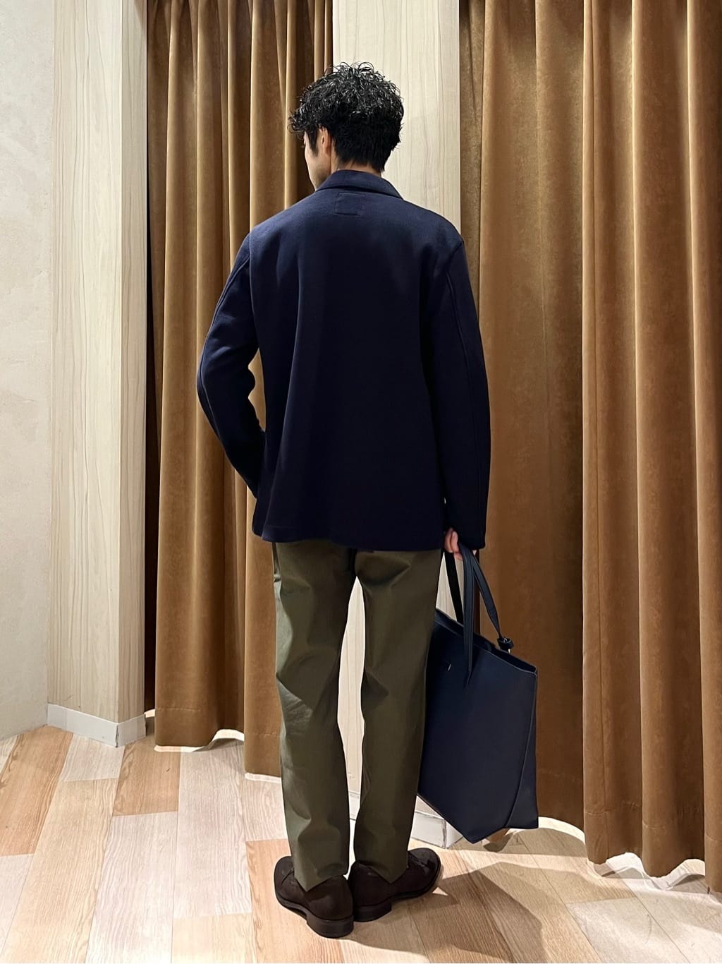 URAさんの「TAKEO KIKUCHI｜【全7サイズ&times;8色展開！】トップマルチヘリンボン パンツ」を使ったコーディネート