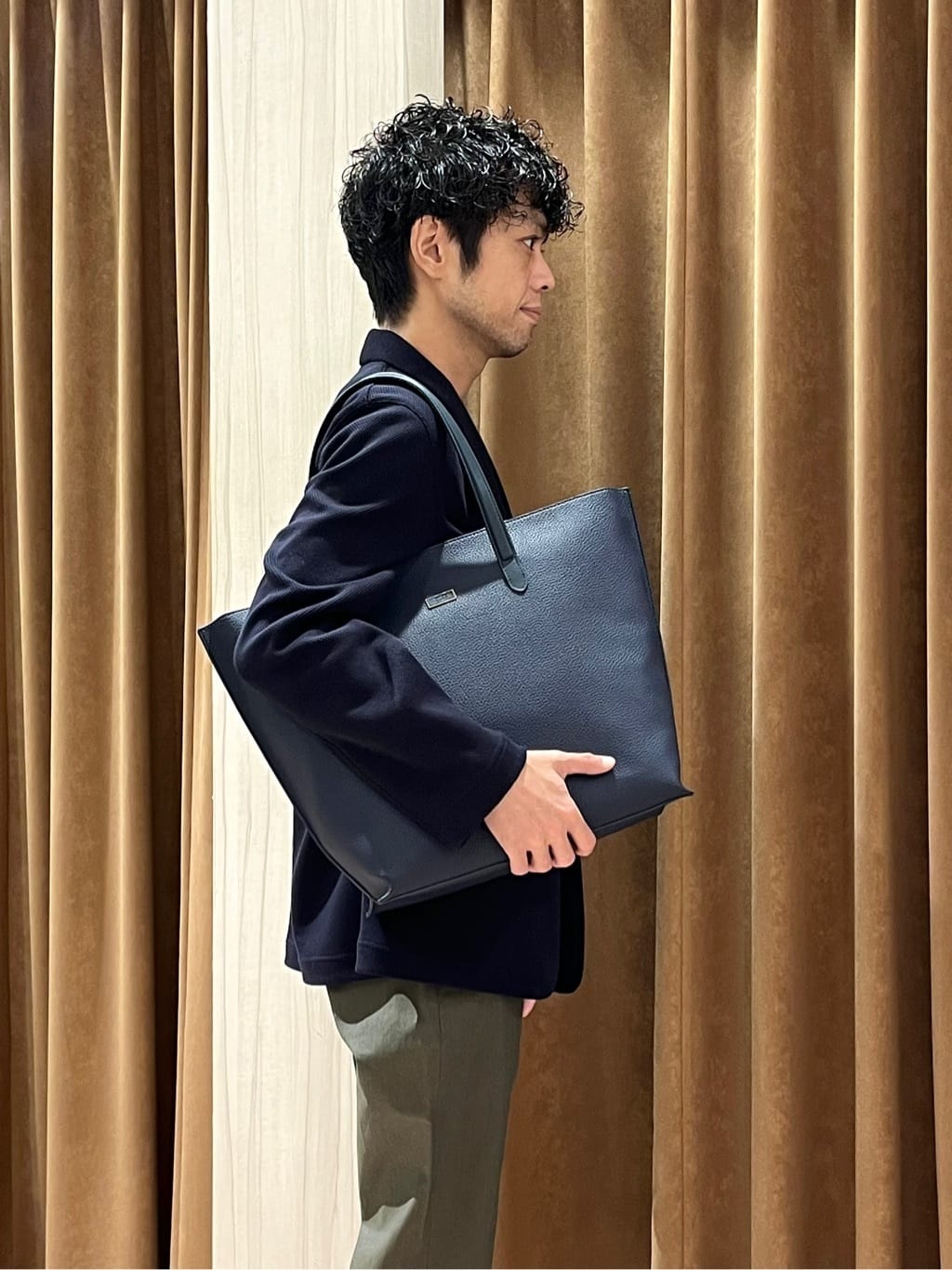 URAさんの「TAKEO KIKUCHI｜【全7サイズ&times;8色展開！】トップマルチヘリンボン パンツ」を使ったコーディネート