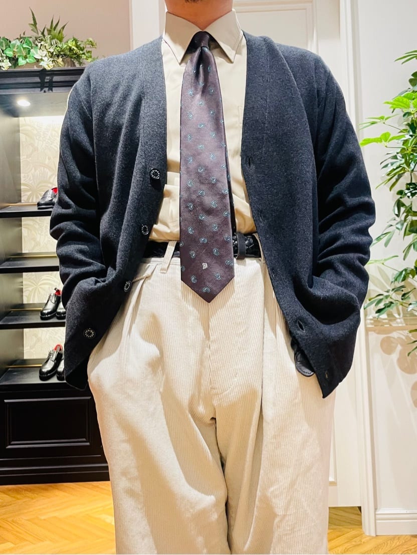 鶴田大士さんの「DRESSTERIOR｜【撥水加工/Safari5月号掲載】ローファー」を使ったコーディネート