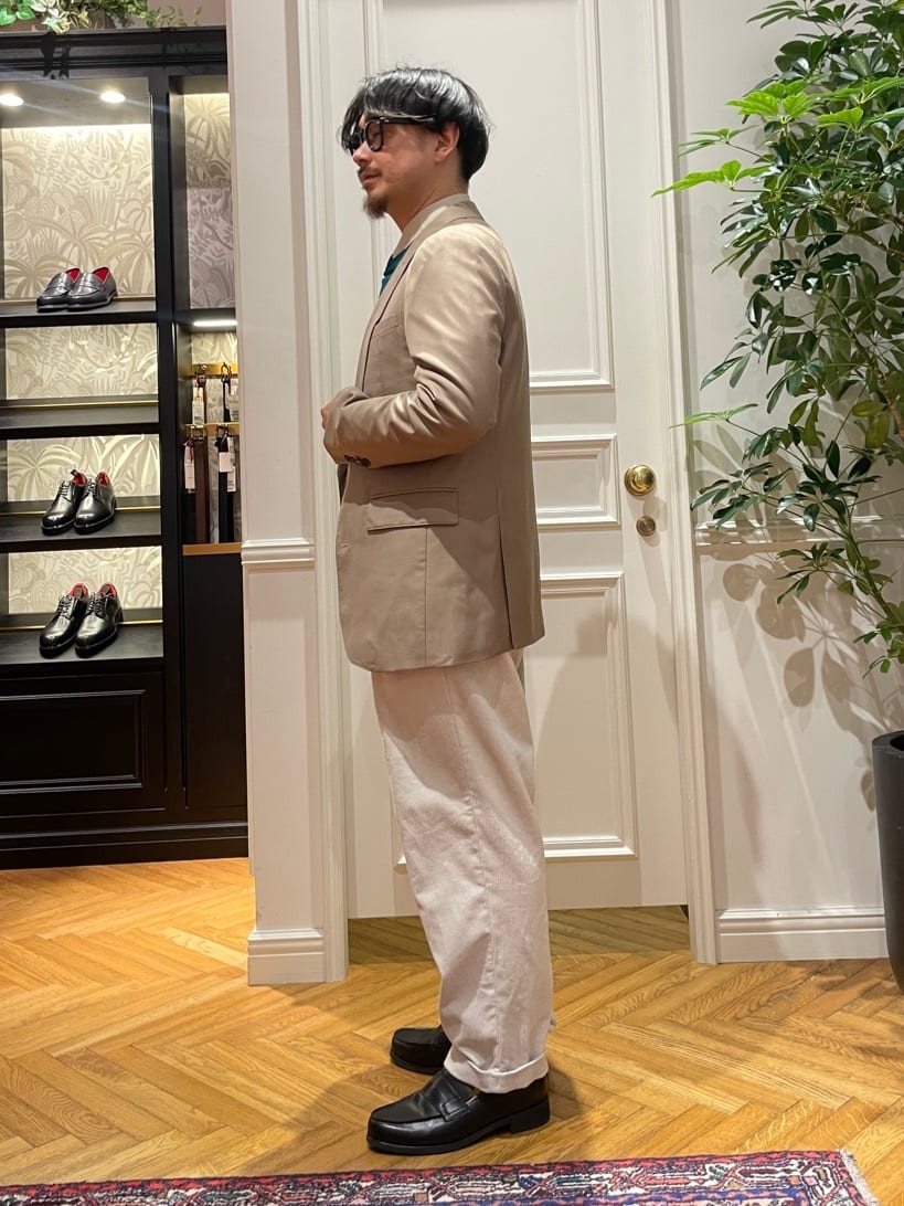 鶴田大士さんの「DRESSTERIOR｜【撥水加工/Safari5月号掲載】ローファー」を使ったコーディネート
