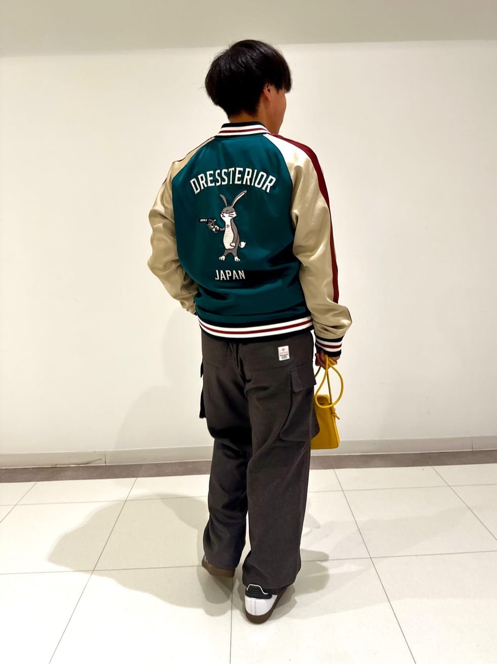 MATSUBARAさんの「DRESSTERIOR｜エクスクルーシブフライスロングTシャツ」を使ったコーディネート