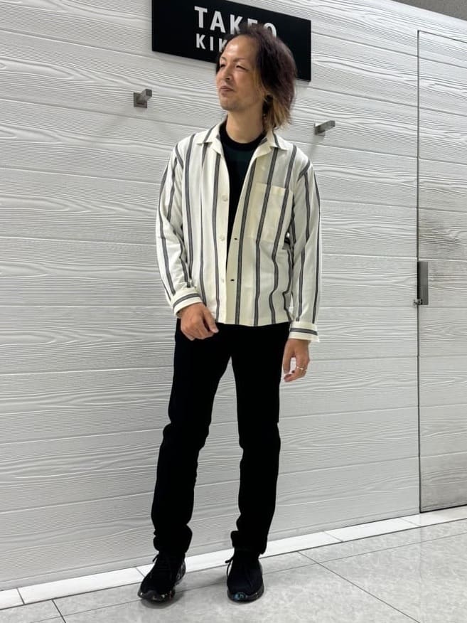 井出恭輔さんの「TAKEO KIKUCHI｜【Sサイズ～】ストレッチ デニム パンツ」を使ったコーディネート