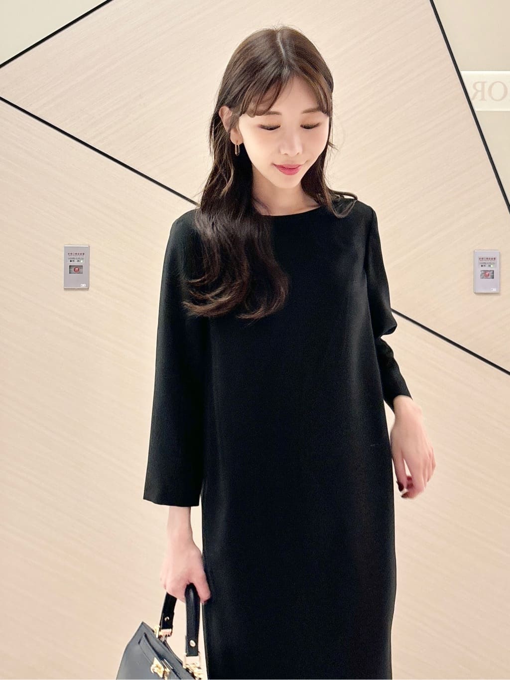 清水夏姫さんの「DRESSTERIOR｜【セットアップ可】ブラックフォーマルワンピース」を使ったコーディネート