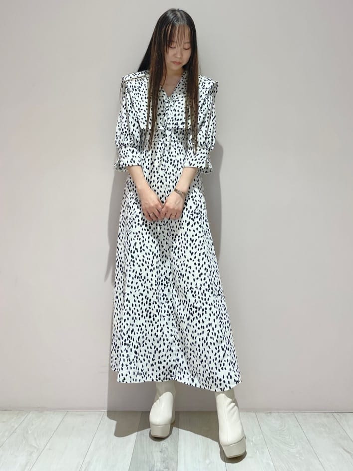 azusaさんの「ESPERANZA｜ラク盛りショートブーツ」を使ったコーディネート