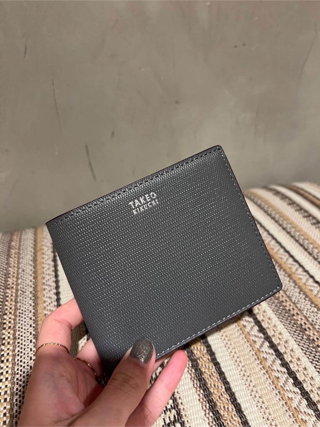 s___sさんの「TAKEO KIKUCHI｜【ソフト＆ナチュラル】ミニメッシュ レザー 2つ折り財布」を使ったコーディネート