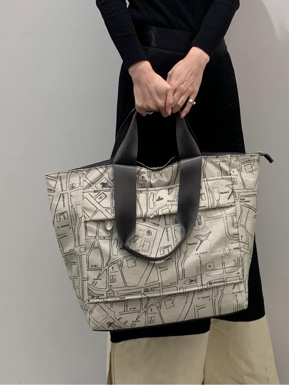 Kさんの「HIROKO HAYASHI｜COMODA（コモダ） ボストンバッグ」を使ったコーディネート
