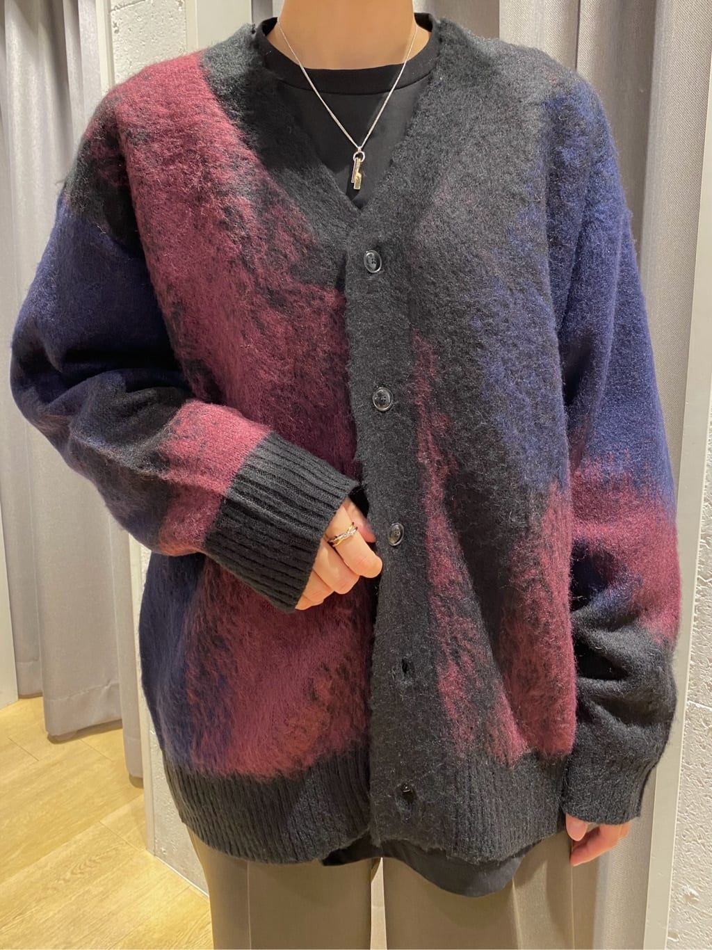 mikite.さんの「tk.TAKEO KIKUCHI｜ツインバー プレート ネックレス」を使ったコーディネート