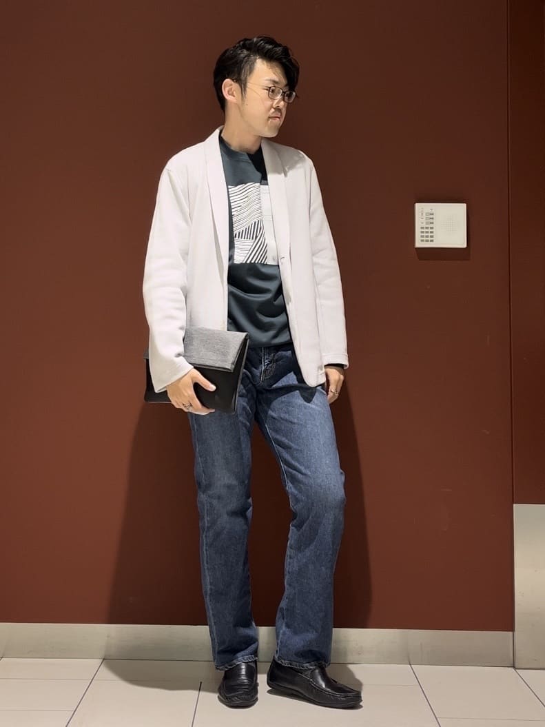 ジュンさんの「TAKEO KIKUCHI｜【モンスターストレッチ】日本製 ウォッシュド デニムパンツ」を使ったコーディネート