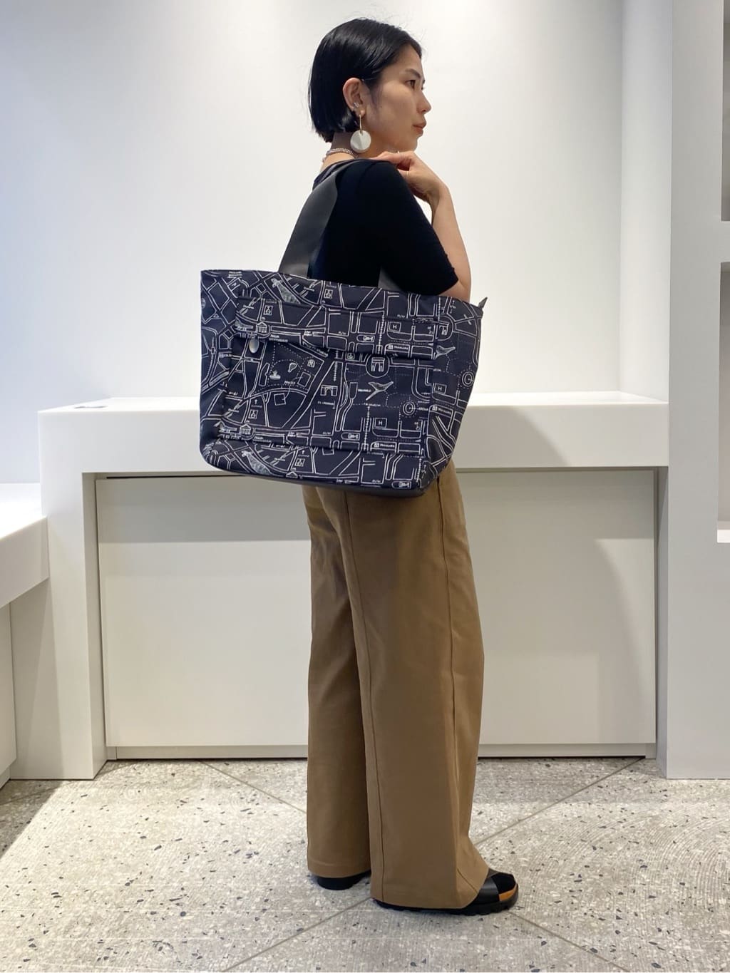 Uさんの「HIROKO HAYASHI｜COMODA（コモダ） ボストンバッグ」を使ったコーディネート