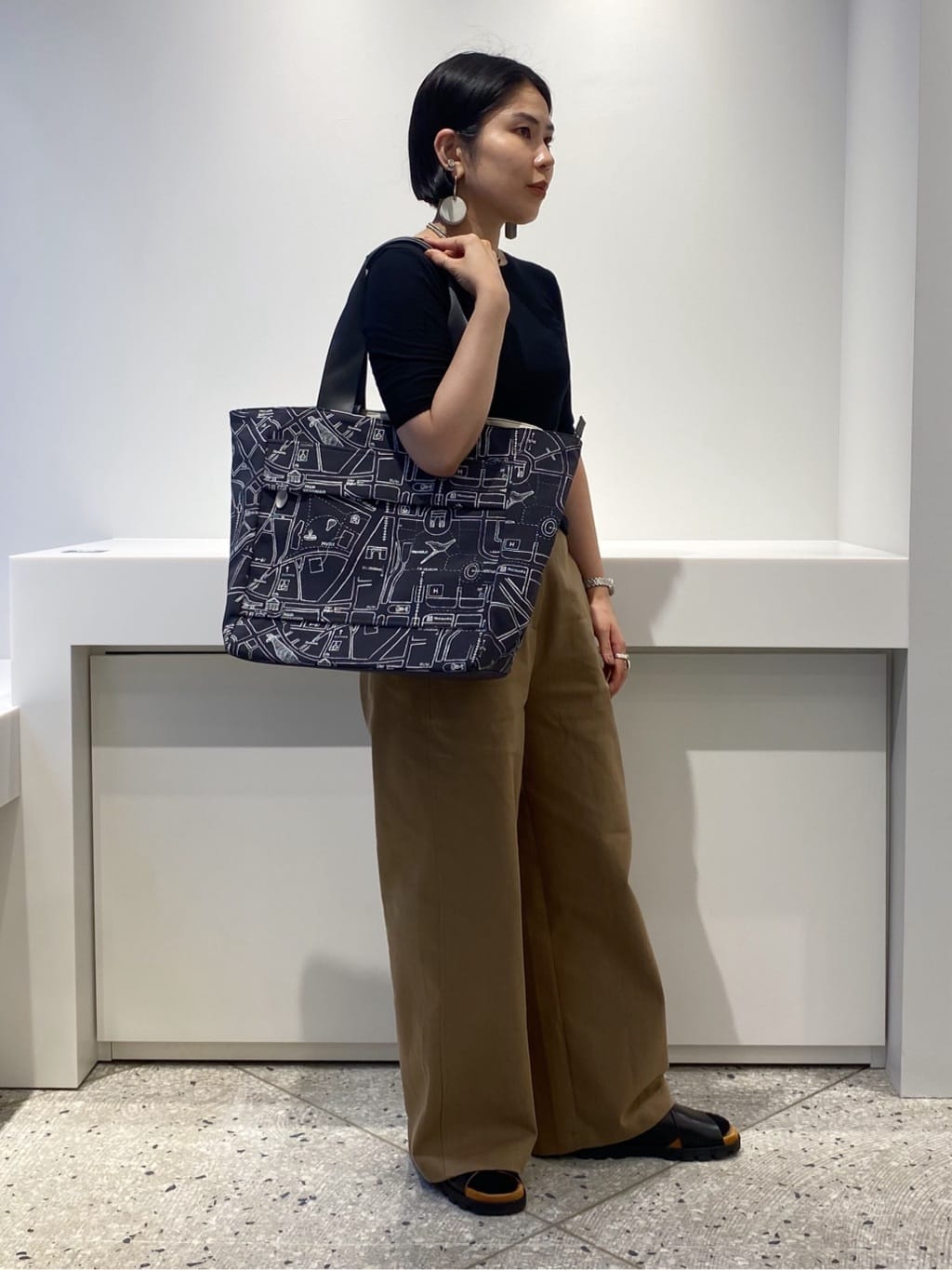 Uさんの「HIROKO HAYASHI｜COMODA（コモダ） ボストンバッグ」を使ったコーディネート