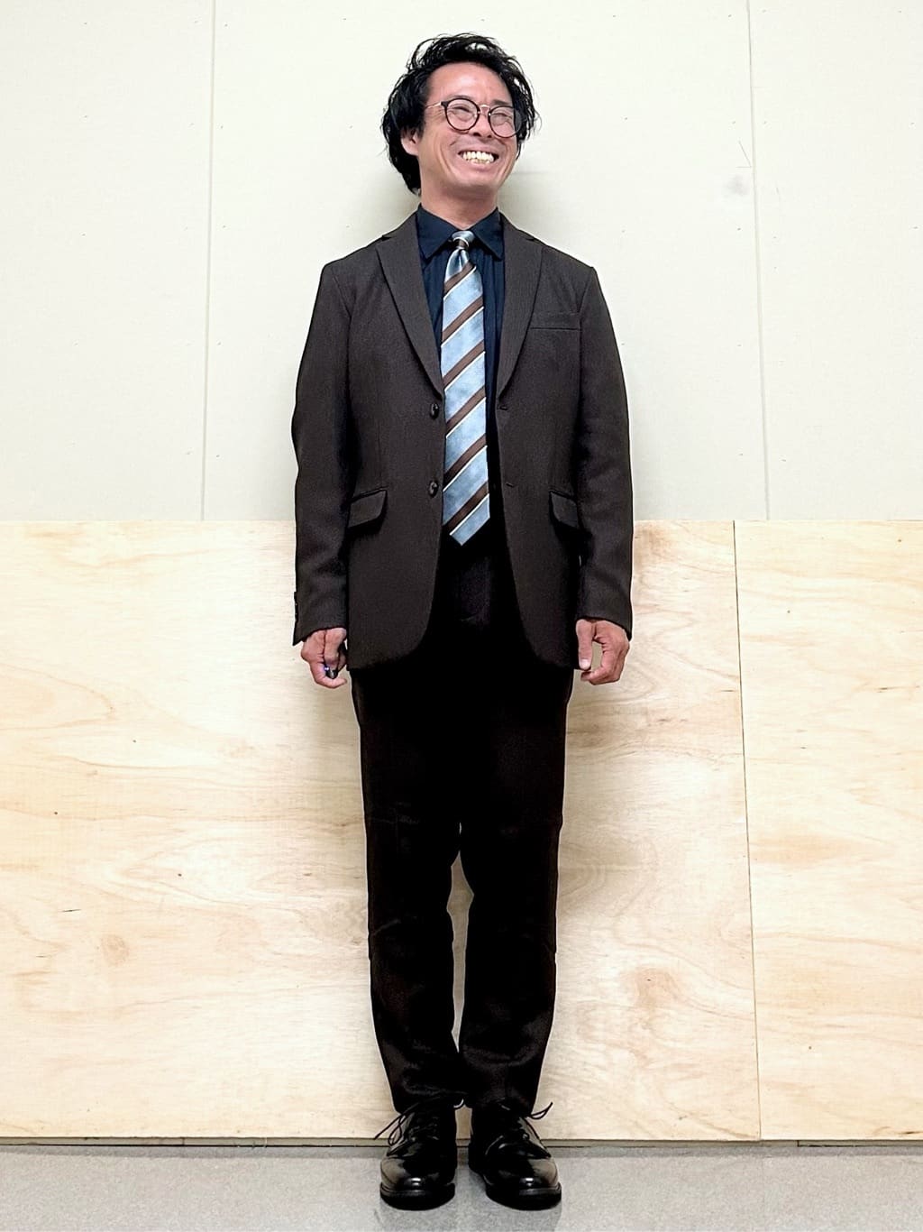 KENJI Iさんの「THE SHOP TK｜【ご好評につき再入荷！！】L字クラッチバッグ 冠婚葬祭/ビジネス/セレモニー/パーティー」を使ったコーディネート