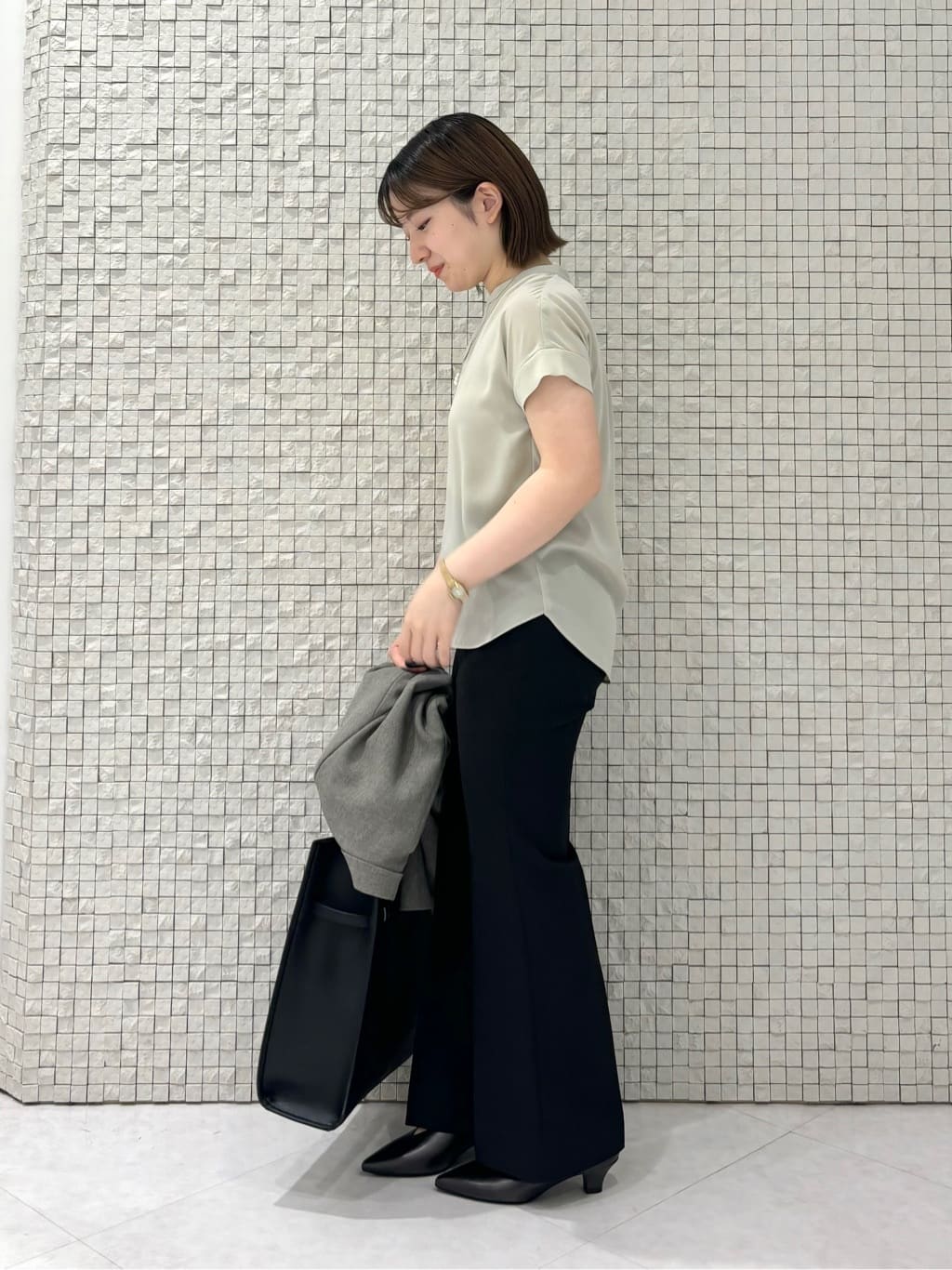 sakuさんの「INDIVI｜【セレモニーにおすすめ！】パール調トップネックレス」を使ったコーディネート