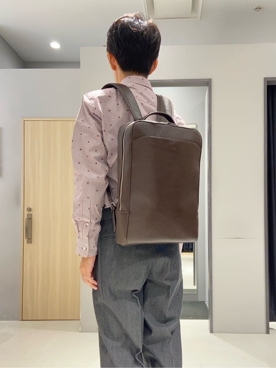 わいずみさんの「TAKEO KIKUCHI｜ハットモチーフ ジャカード ストライプ シャツ」を使ったコーディネート