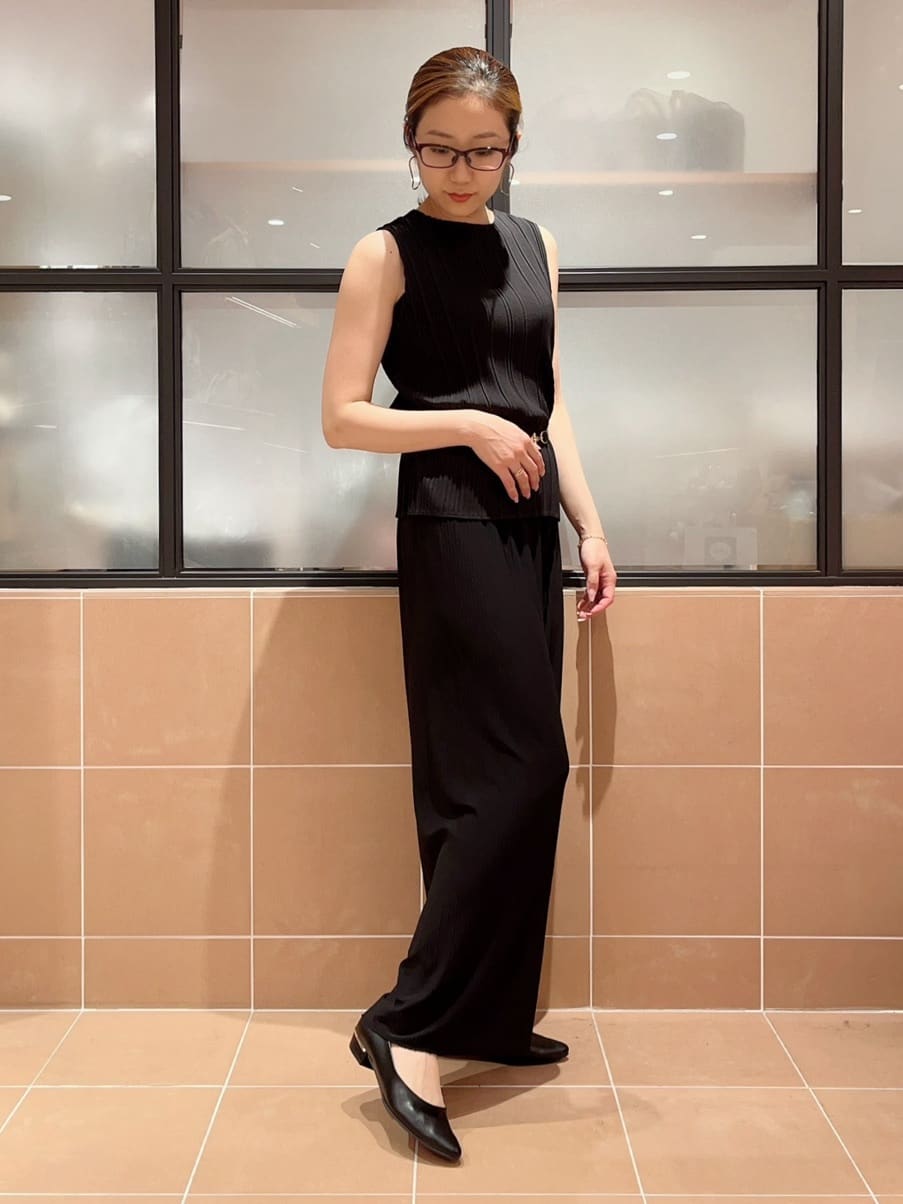 kaoriさんの「ESPERANZA｜《定番》晴雨兼用クッションフラットパンプス」を使ったコーディネート