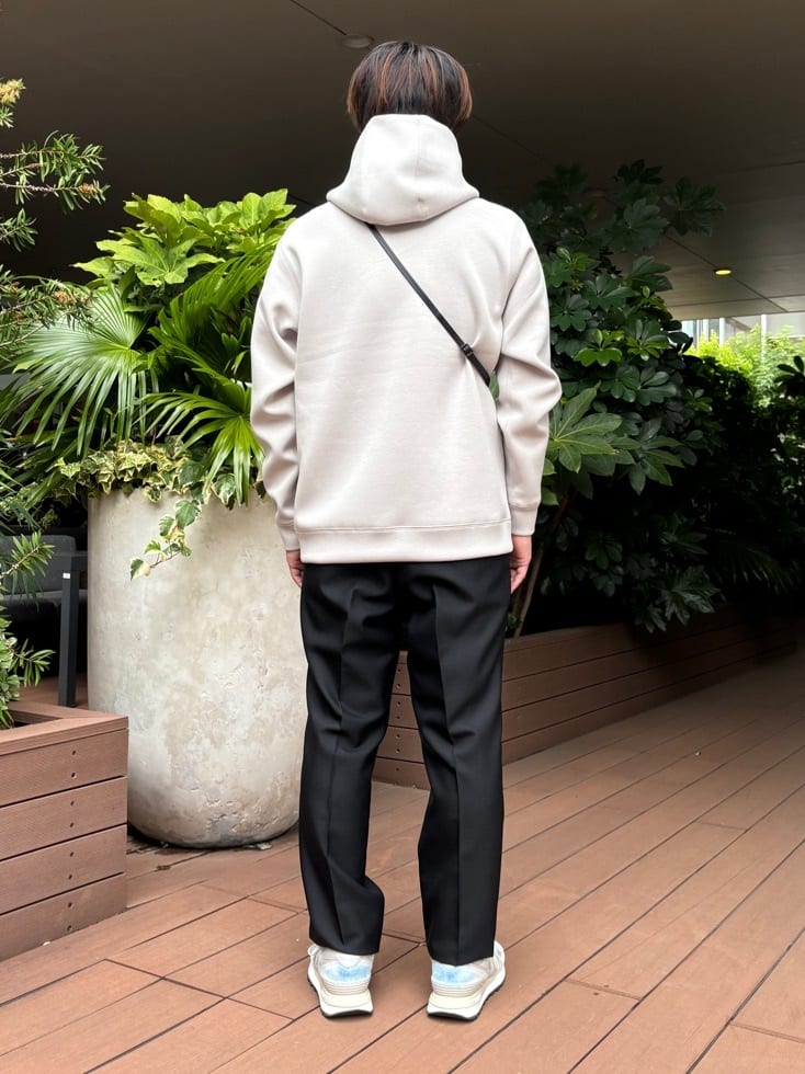 圭哉さんの「TAKEO KIKUCHI｜【THE FLAGSHIP】バラシャパンツ」を使ったコーディネート
