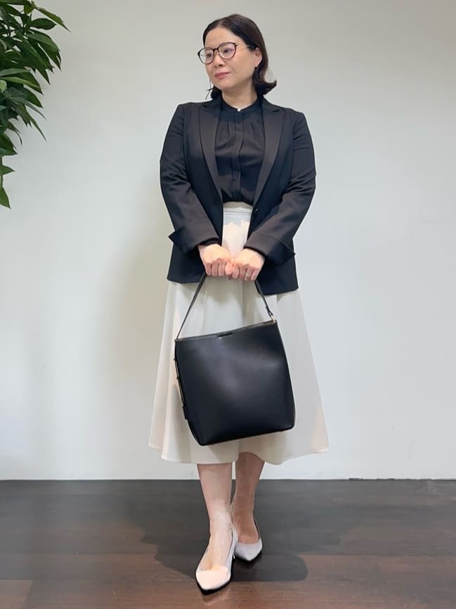Asamiさんの「UNTITLED｜【洗える通勤スーツ】レジェールギャバ ストレッチテーラードジャケット」を使ったコーディネート