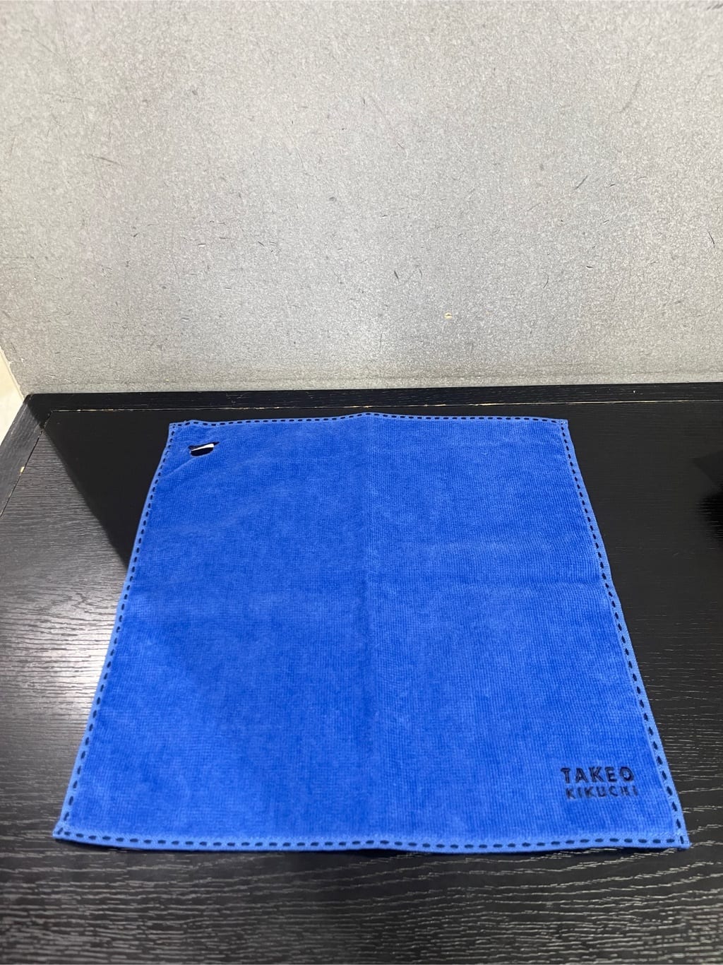 松村泰輔さんの「TAKEO KIKUCHI｜【Made in JAPAN】タオルハンカチ」を使ったコーディネート