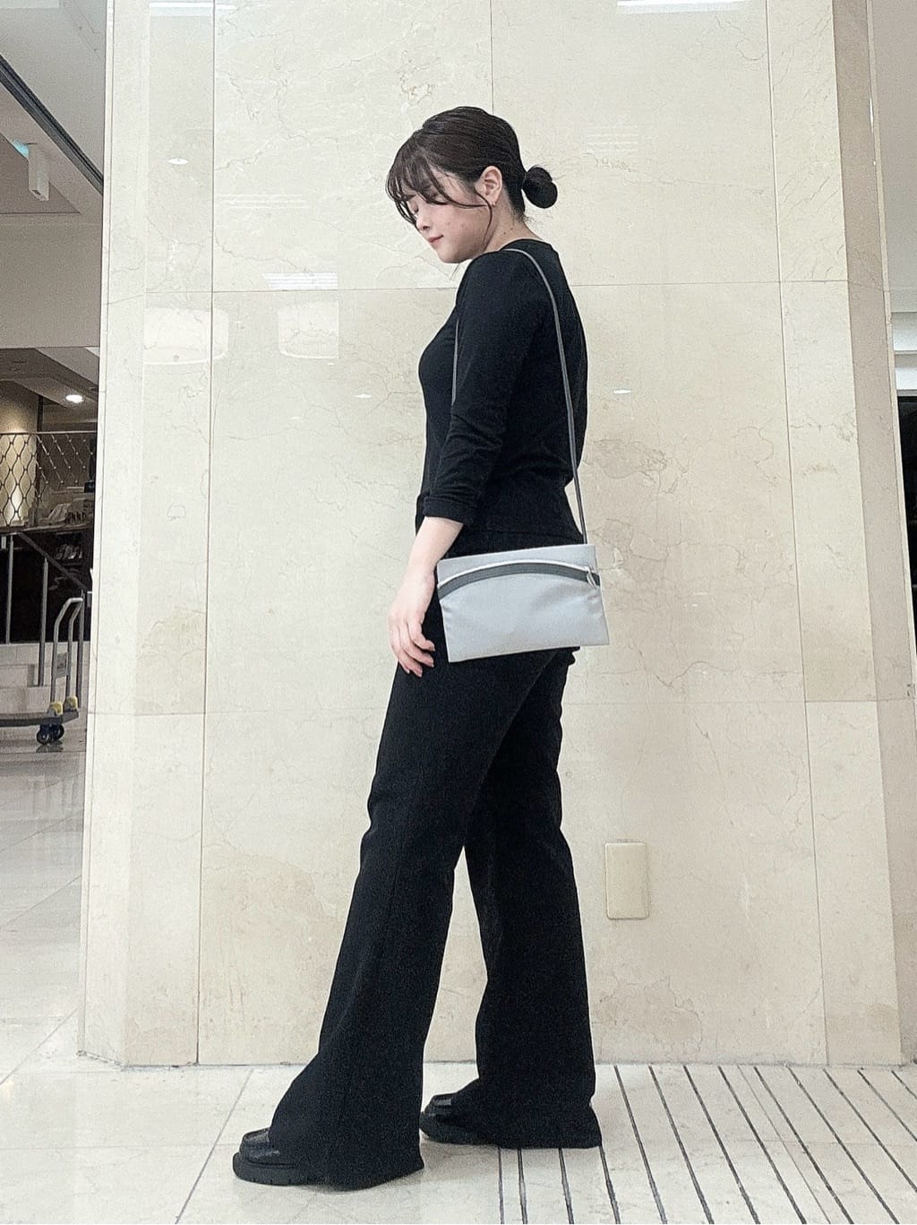 mさんの「HIROKO HAYASHI｜POLARIS（ポラリス）ショルダーバッグ」を使ったコーディネート