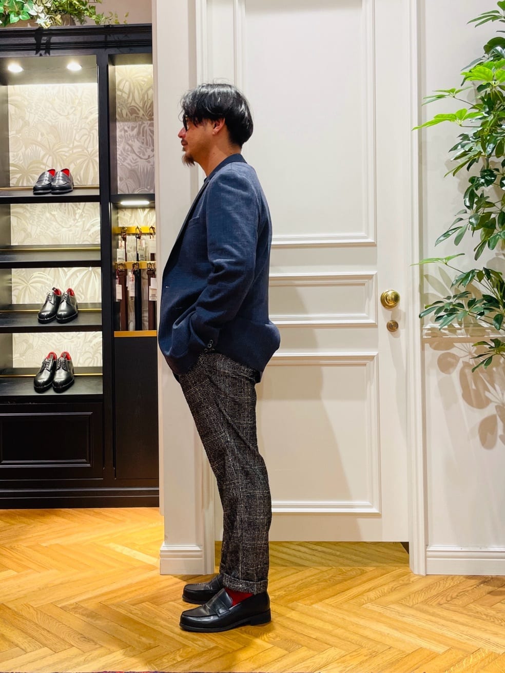 鶴田大士さんの「DRESSTERIOR｜【撥水加工/Safari5月号掲載】ローファー」を使ったコーディネート