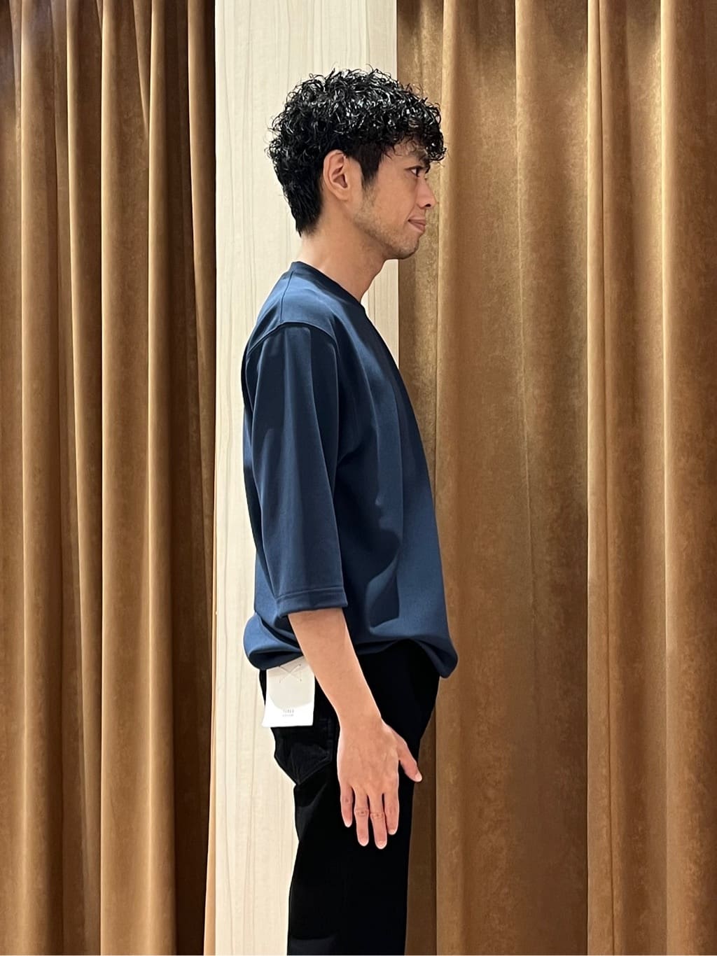 URAさんの「TAKEO KIKUCHI｜【Sサイズ～】ストレッチ デニム パンツ」を使ったコーディネート