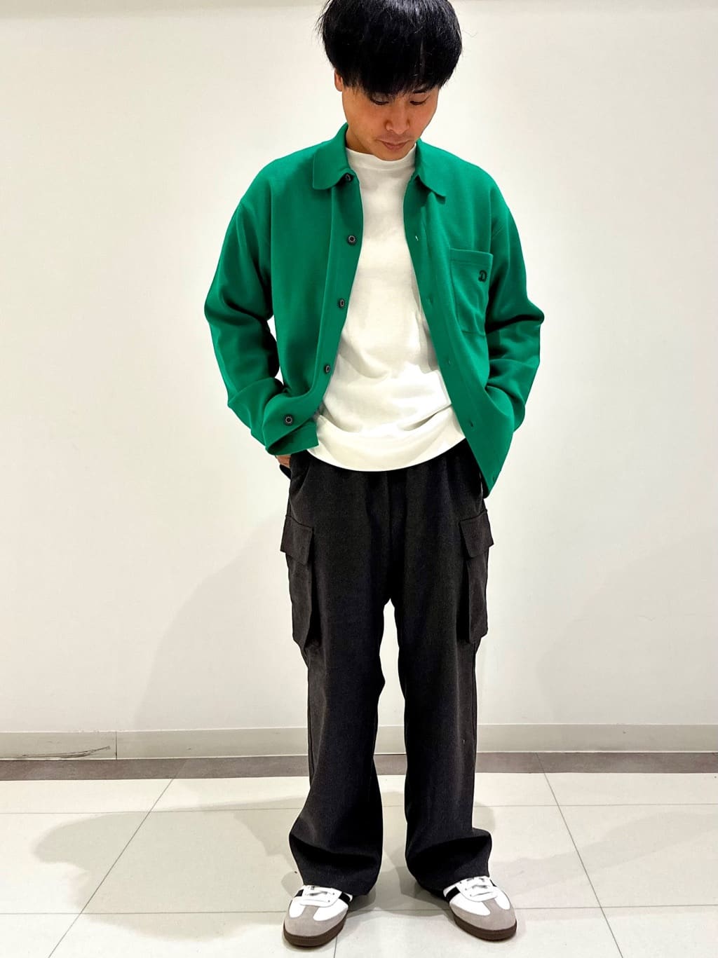 MATSUBARAさんの「DRESSTERIOR｜エクスクルーシブフライスロングTシャツ」を使ったコーディネート