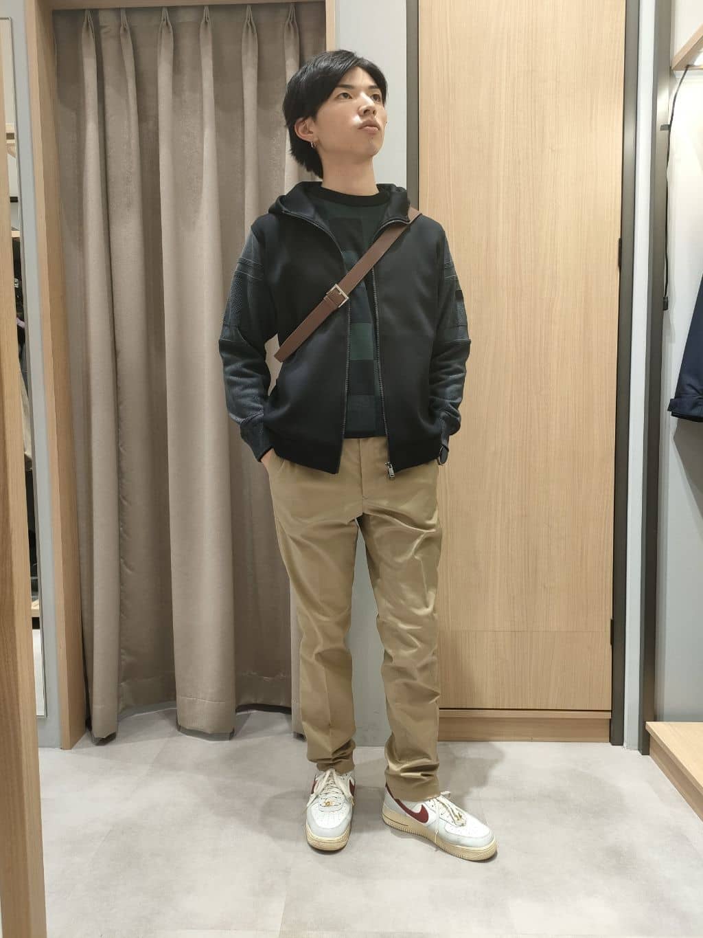 nobuさんの「TAKEO KIKUCHI｜【オフィスカジュアル対応】ドレス チノパンツ」を使ったコーディネート