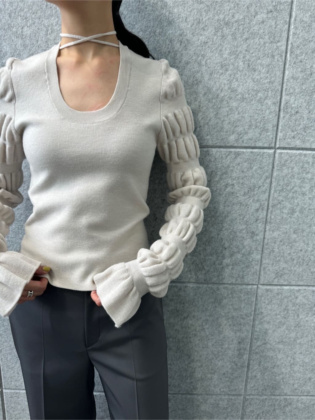 uchi__yamaさんの「CODE A｜gathered sleeves knit」を使ったコーディネート