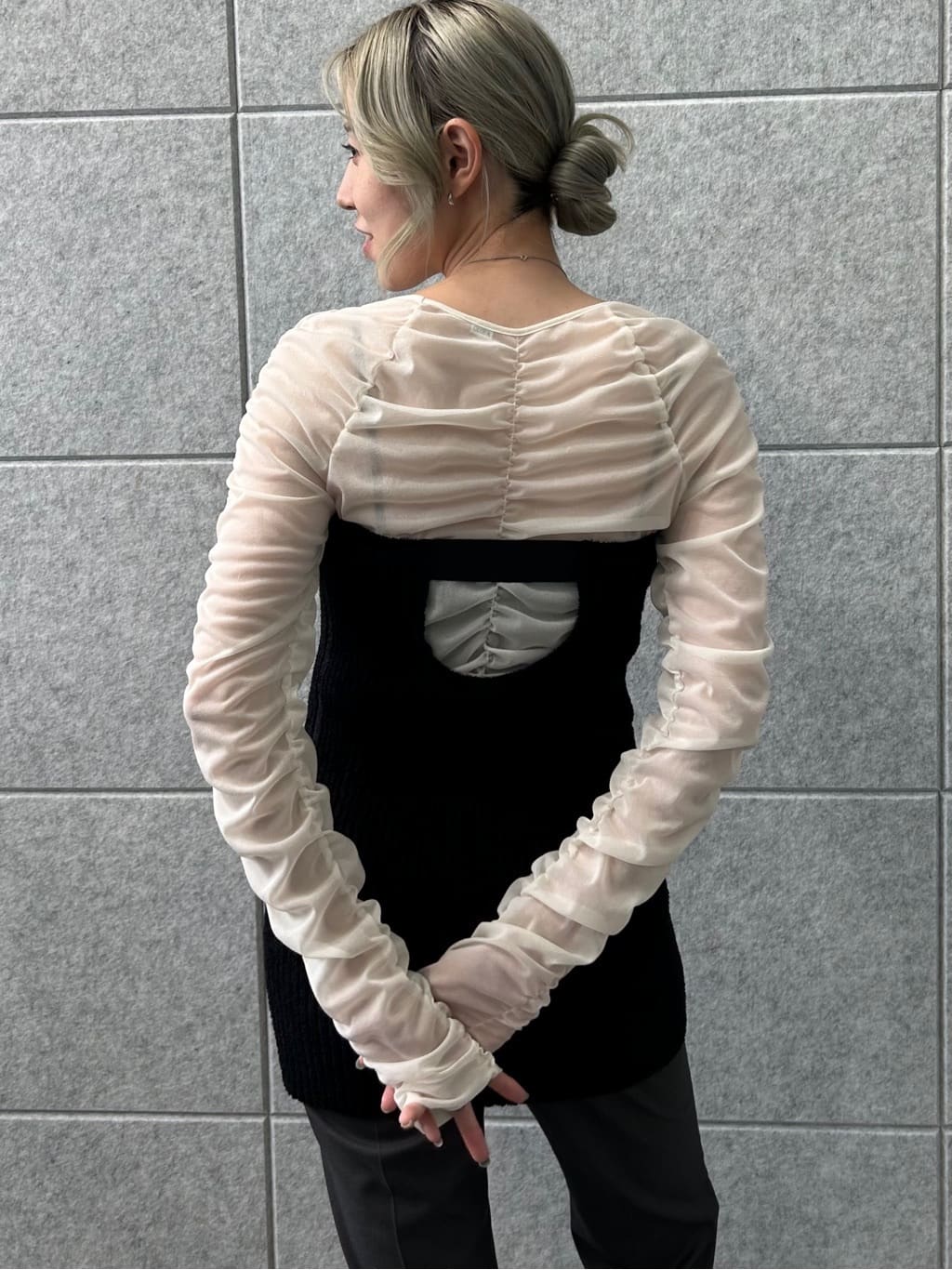 honoka Aさんの「CODE A｜sheer gathered jersey top」を使ったコーディネート