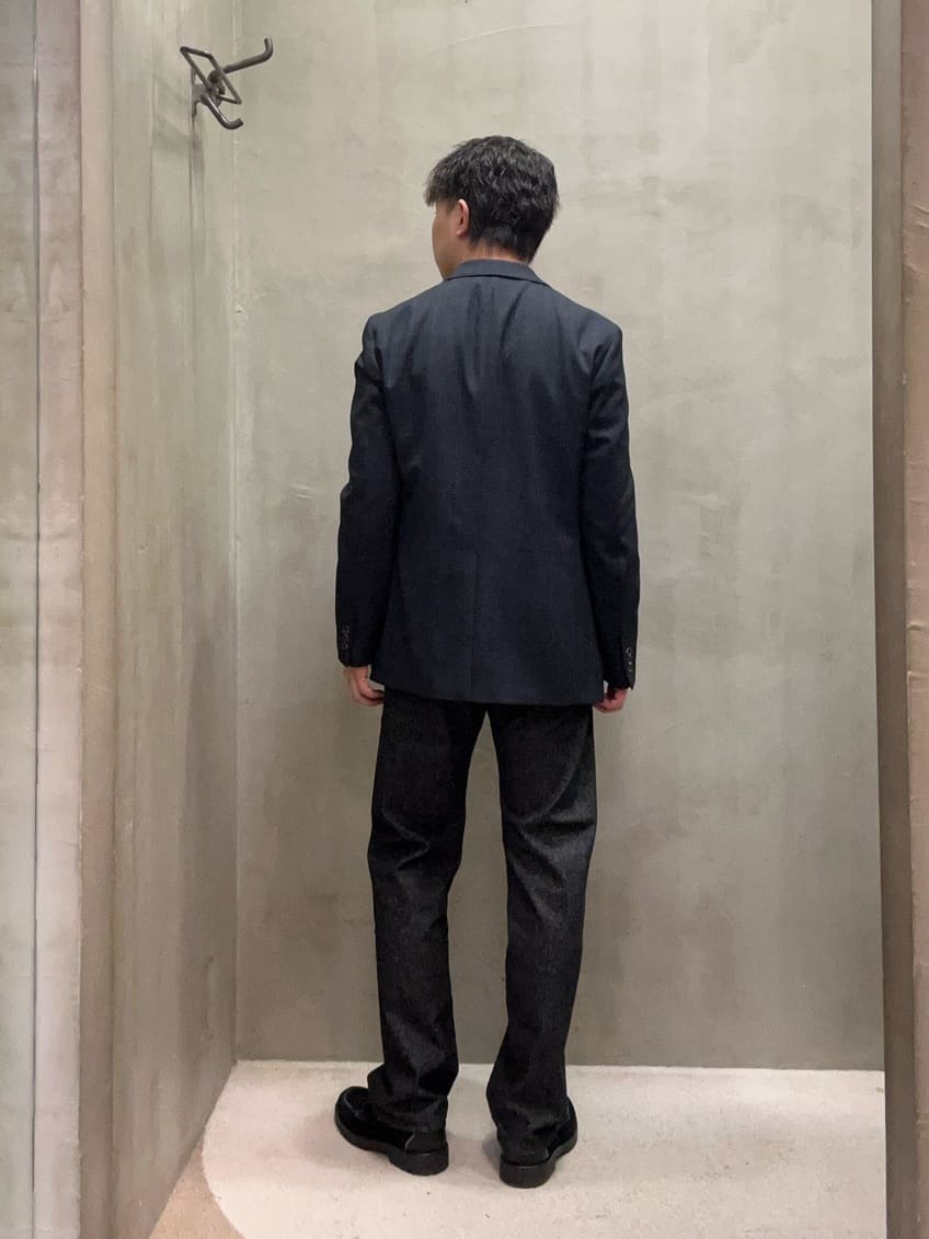 コウノ モトヤさんの「TAKEO KIKUCHI｜【モンスターストレッチ】日本製 ワンウォッシュ デニムパンツ」を使ったコーディネート