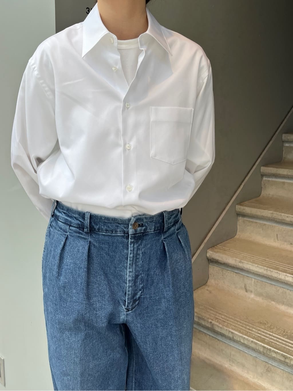 神野（jinno）さんの「TAKEO KIKUCHI｜【THE FLAGSHIP】スーピマ ツイル シャツ」を使ったコーディネート