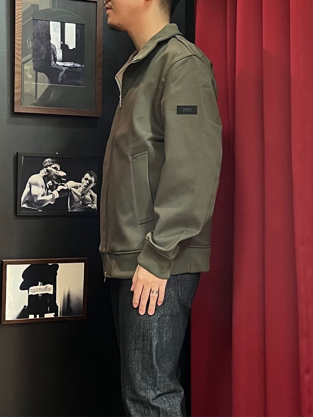 KUROさんの「TAKEO KIKUCHI｜【モンスターストレッチ】日本製 ワンウォッシュ デニムパンツ」を使ったコーディネート