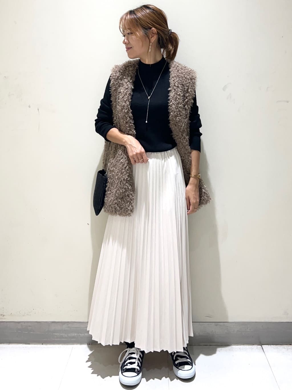 meeさんの「OPAQUE.CLIP｜CONVERSE キャンバス オールスター HI」を使ったコーディネート