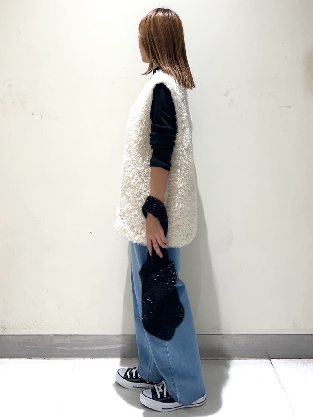 meeさんの「OPAQUE.CLIP｜CONVERSE キャンバス オールスター HI」を使ったコーディネート