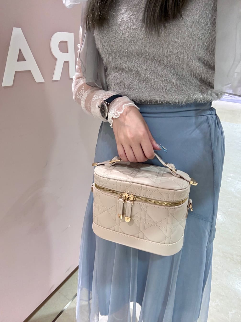 kaさんの「ESPERANZA｜キルティングバニティ3WAYショルダー」を使ったコーディネート