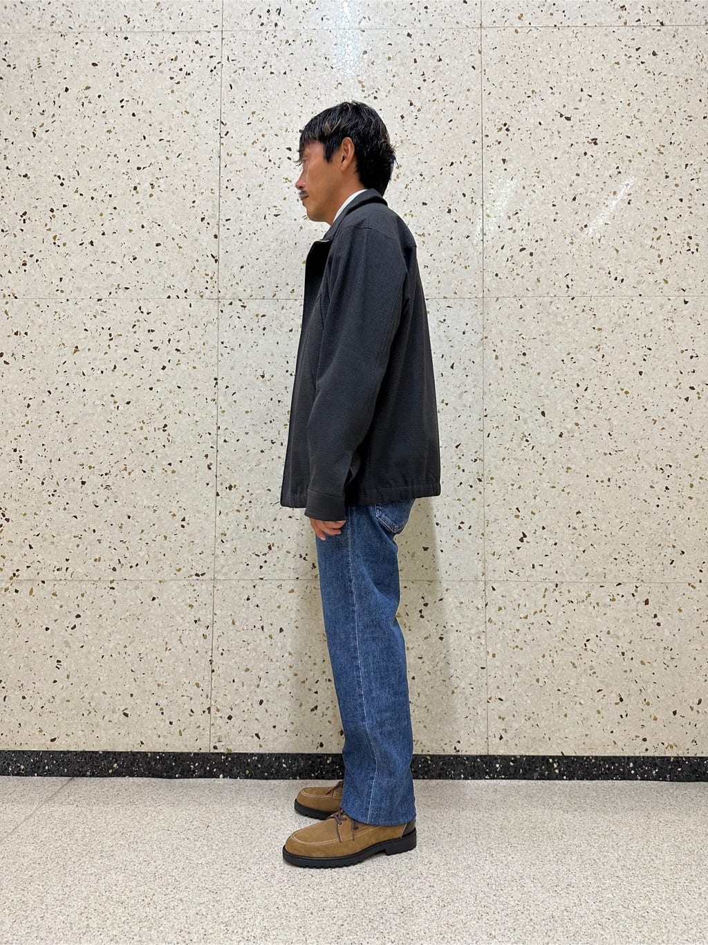 obaさんの「TAKEO KIKUCHI｜【モンスターストレッチ】日本製 ウォッシュド デニムパンツ」を使ったコーディネート