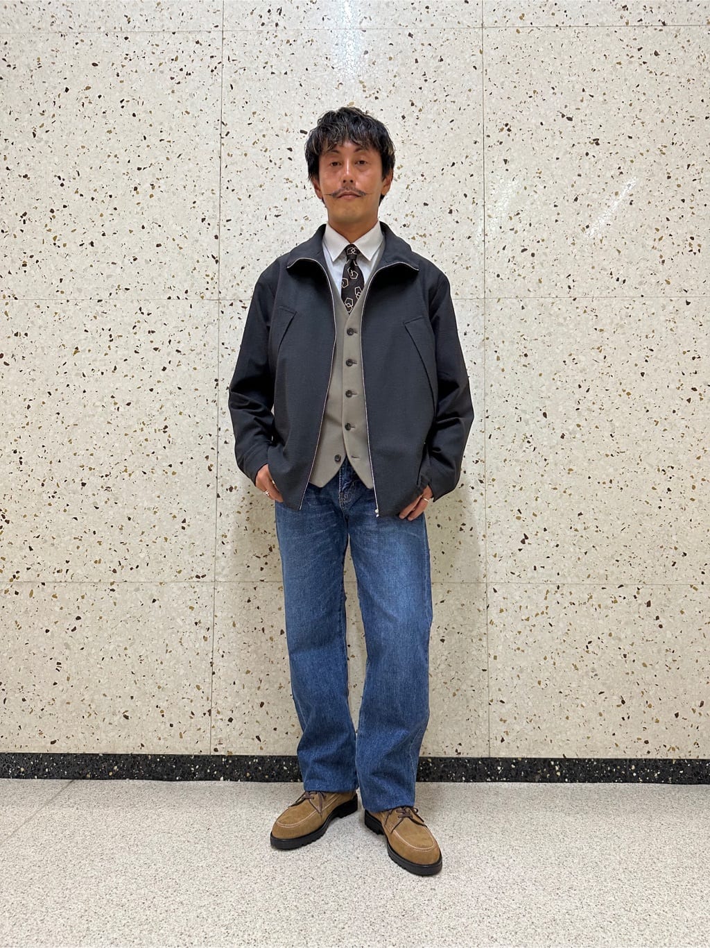 obaさんの「TAKEO KIKUCHI｜【モンスターストレッチ】日本製 ウォッシュド デニムパンツ」を使ったコーディネート