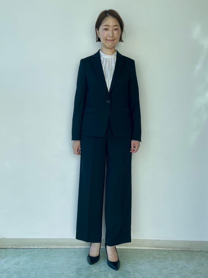 aliceさんの「UNTITLED｜【洗える通勤スーツ】レジェールギャバ ストレッチワイドパンツ」を使ったコーディネート
